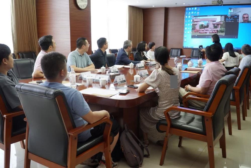 Meeting of directors of engineering and technology faculties of Mazandaran and Gwangju universities